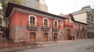 Museo de Santiago Casa Colorada
